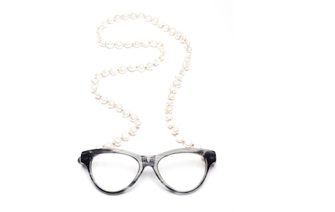 Elements Pearls - Soft Grey (+2.50) Necklace Reading Glasses Grey +2.50